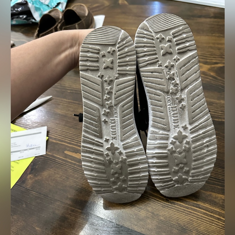 Women’s hey dudes size 8 worn handful of times - Picture 2 of 5